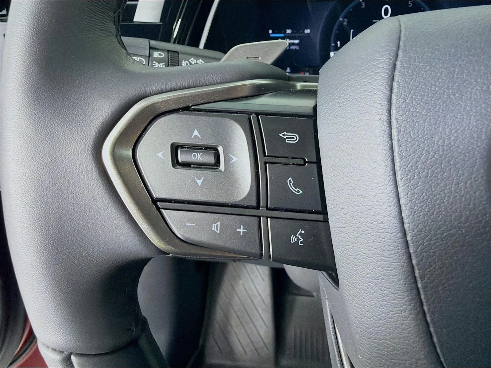 2025 Lexus RX 350 - Photo 12