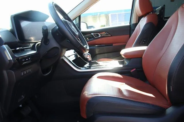 2023 Kia Carnival SX Prestige - Photo 18