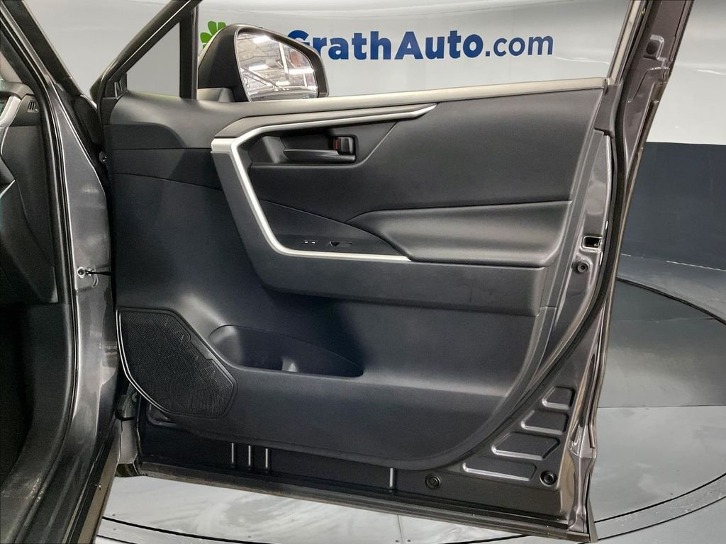 Used 2019 Gray Toyota LE image 28