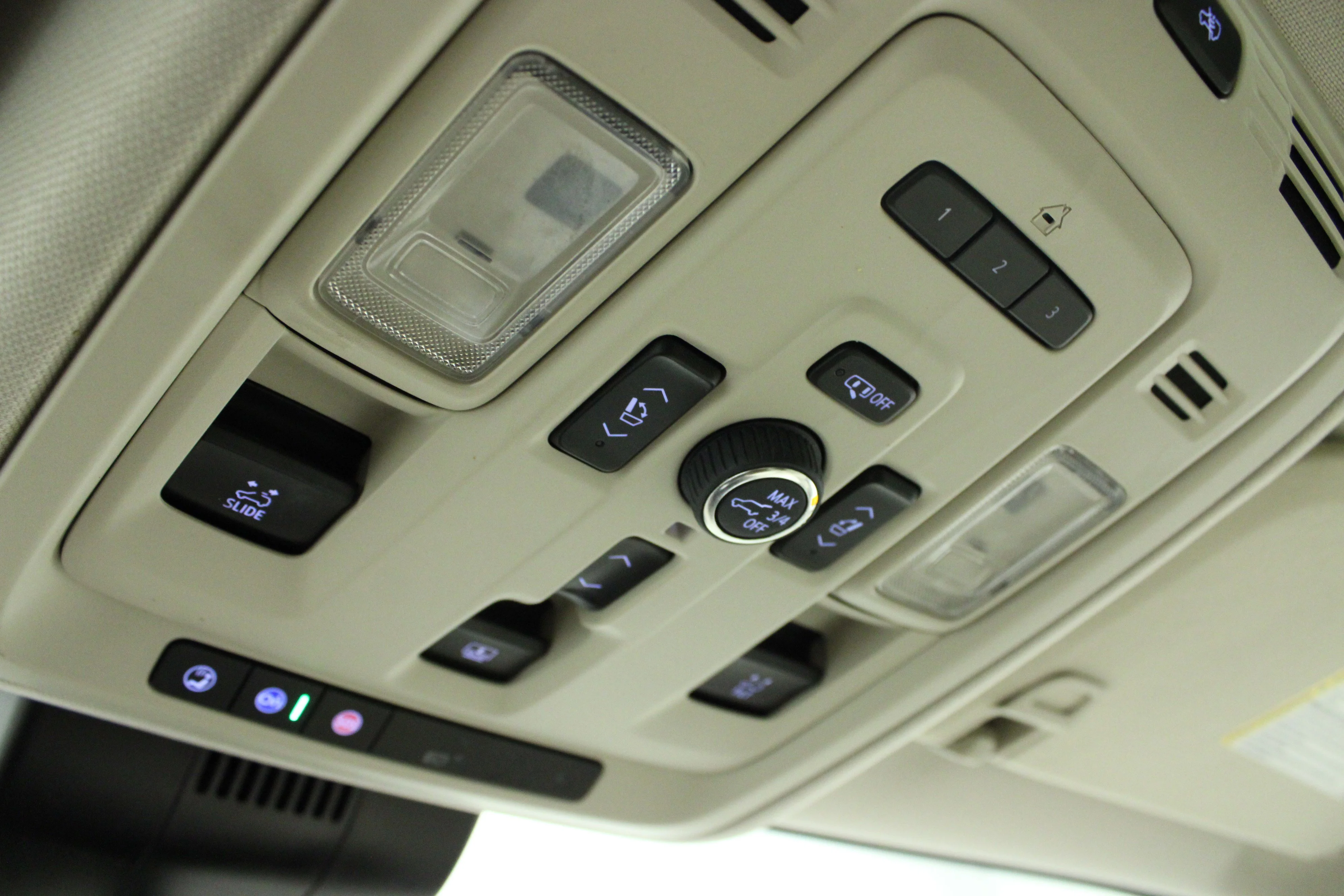Used 2023 Midnight Blue Metallic GMC Denali image 25