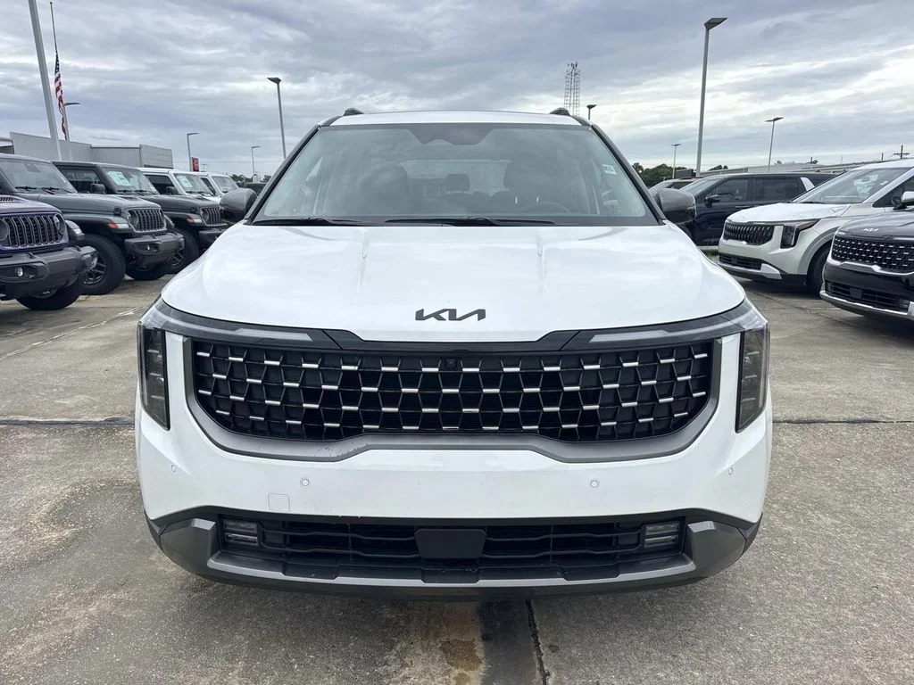 New 2026 Snow White Pearl Kia SX image 2