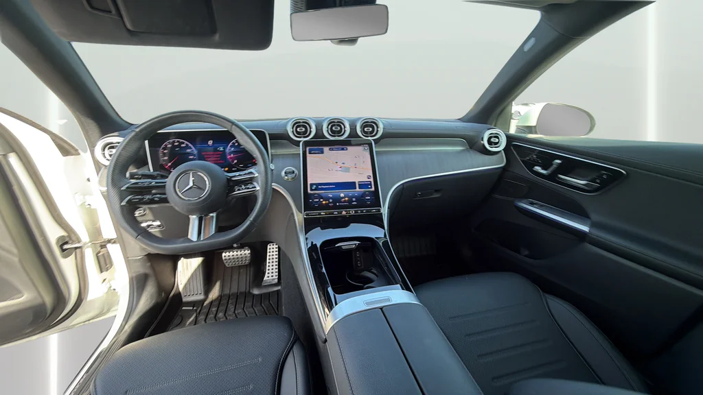Used 2025 White Mercedes-Benz GLC 300 Coupe image 19