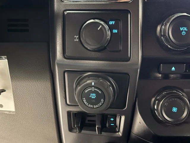 Used 2017 Red Ford XLT image 13