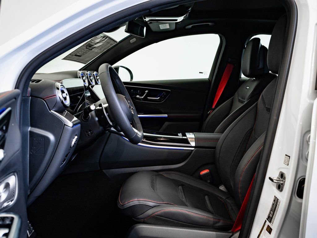 New 2026 MANUFAKTUR Moonlight White Metallic Mercedes-Benz GLC 43 AMG® image 26