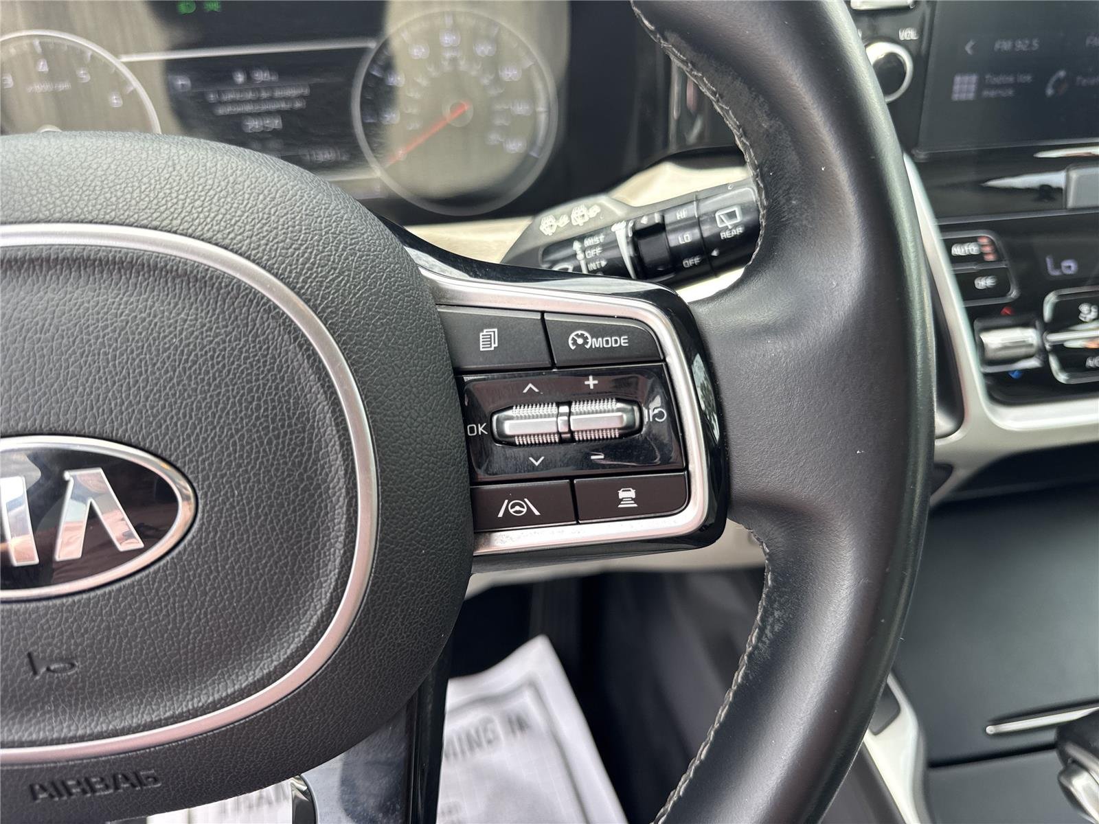 Used 2021 Glacial White Pearl Kia EX image 10