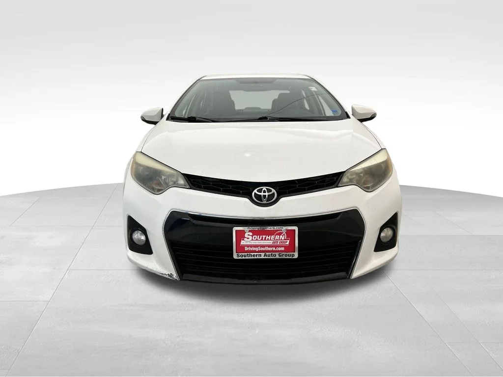 Used 2015 White Toyota S Plus image 9