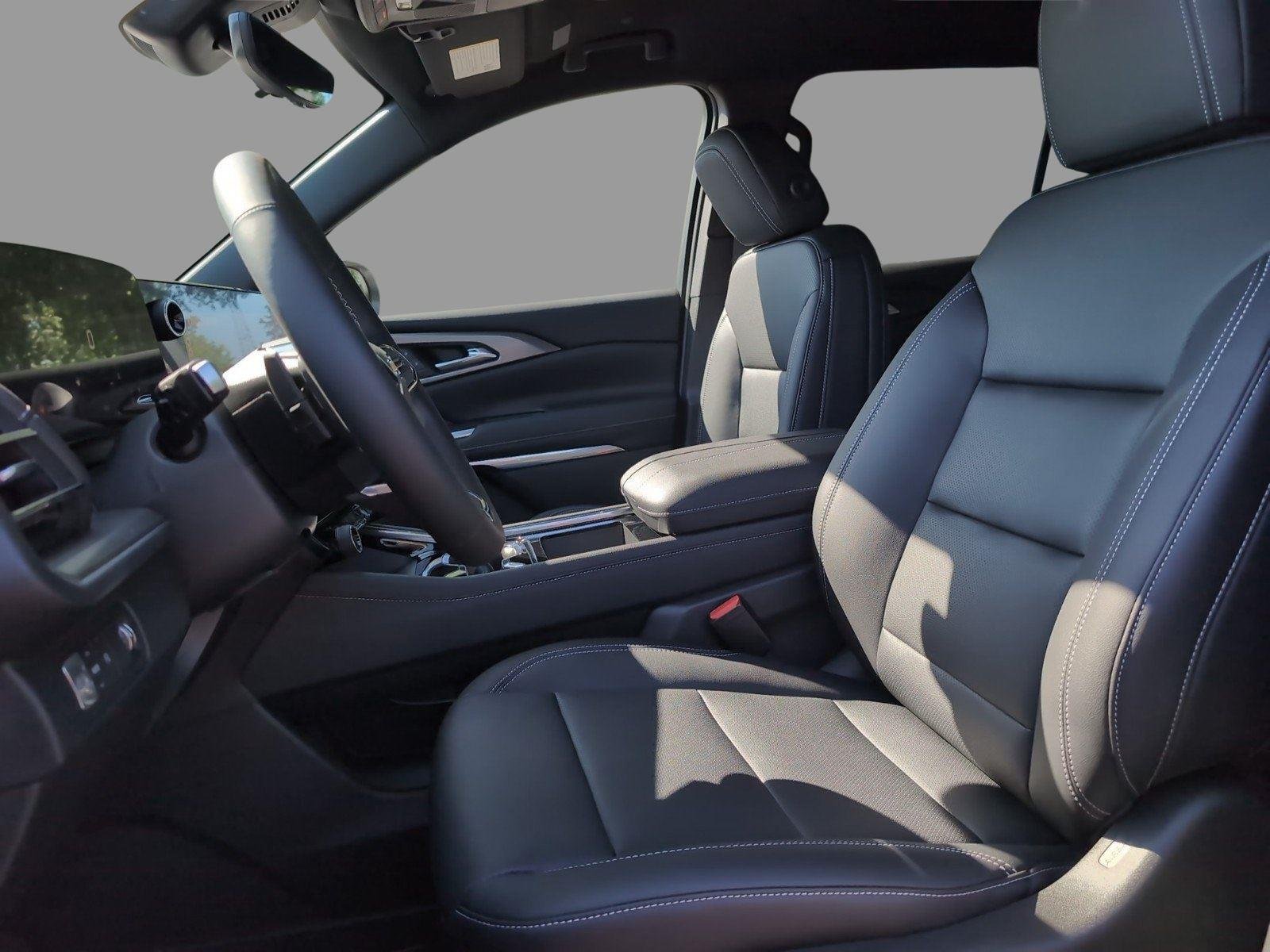 2026 Chevrolet Traverse LT - Photo 17