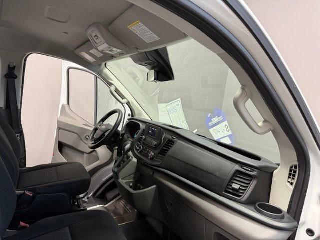 Used 2025 Oxford White Ford Base image 21