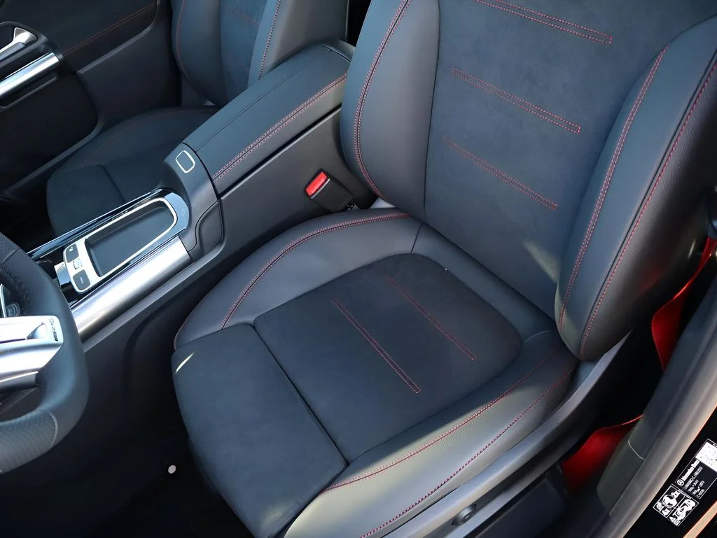 New 2026 Cosmos Black Metallic Mercedes-Benz AMG® GLA 35 4MATIC® SUV image 33