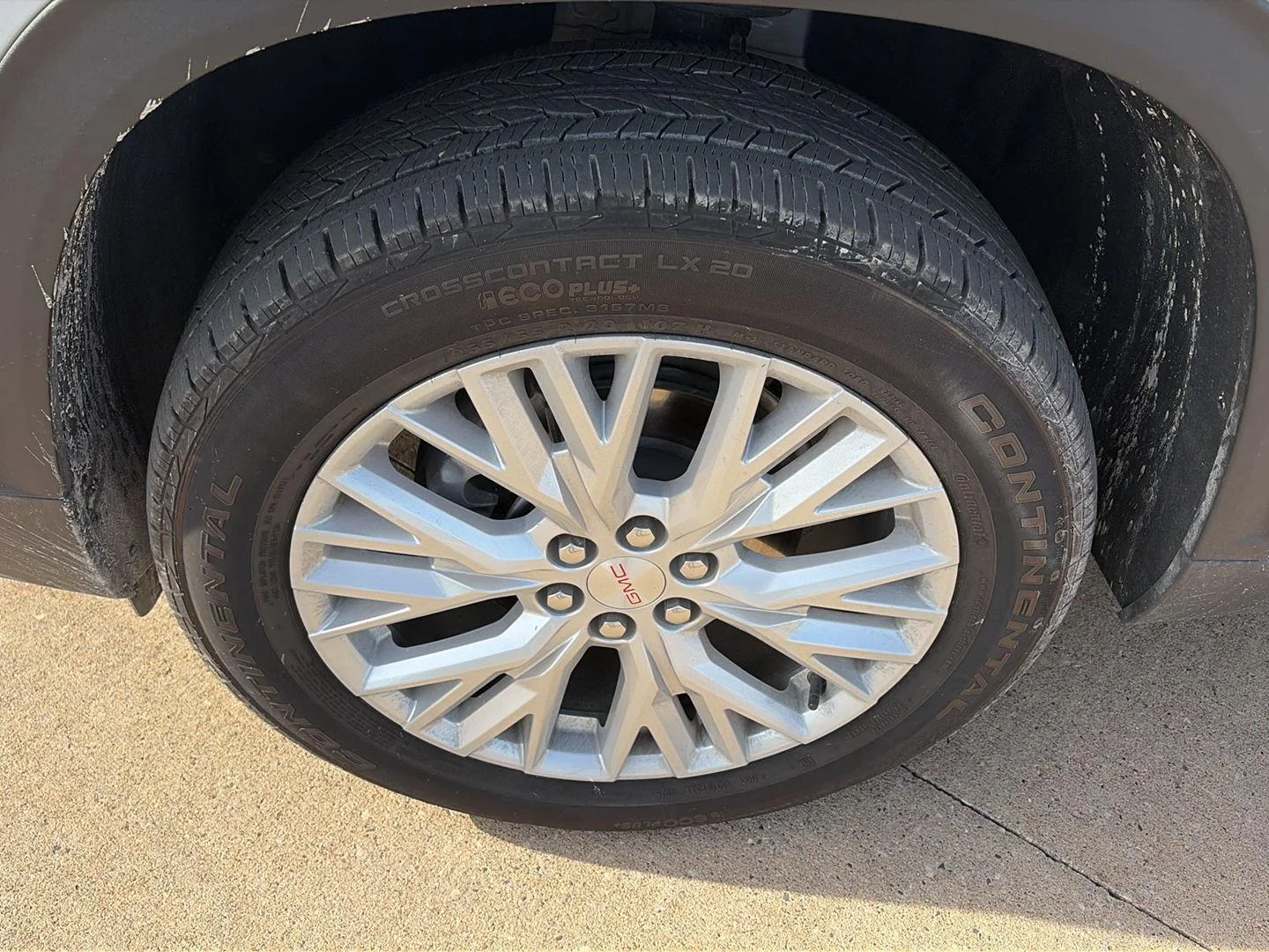 Used 2026 Summit White GMC Elevation image 9