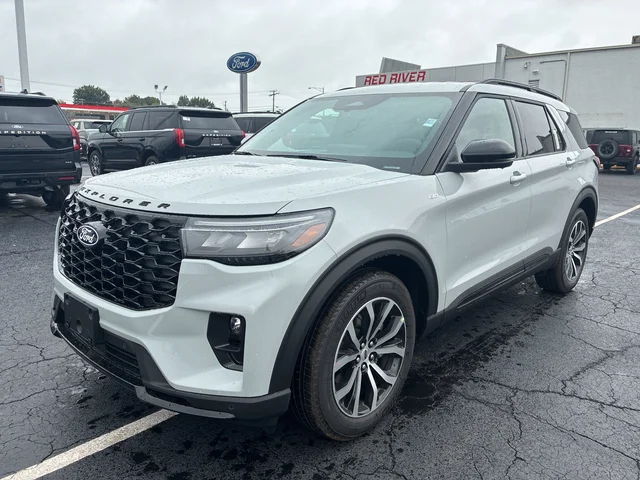 2027 Ford Explorer ST-Line