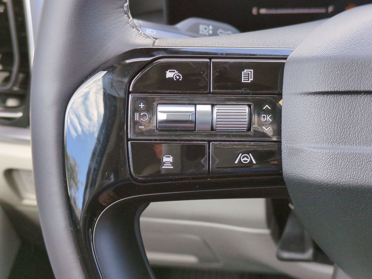New 2026 Glacial White Pearl Kia S image 28