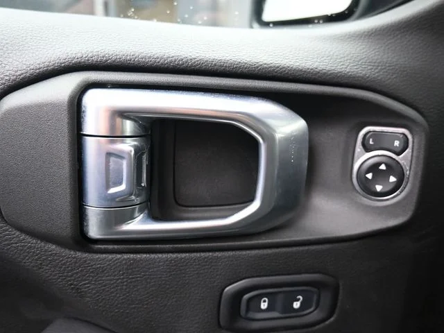 Used 2022 Gray Jeep Unlimited Sahara image 22