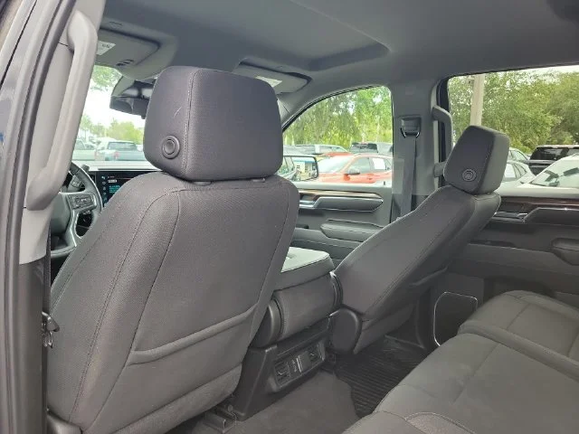 2024 Chevrolet Silverado 1500 LT - Photo 19