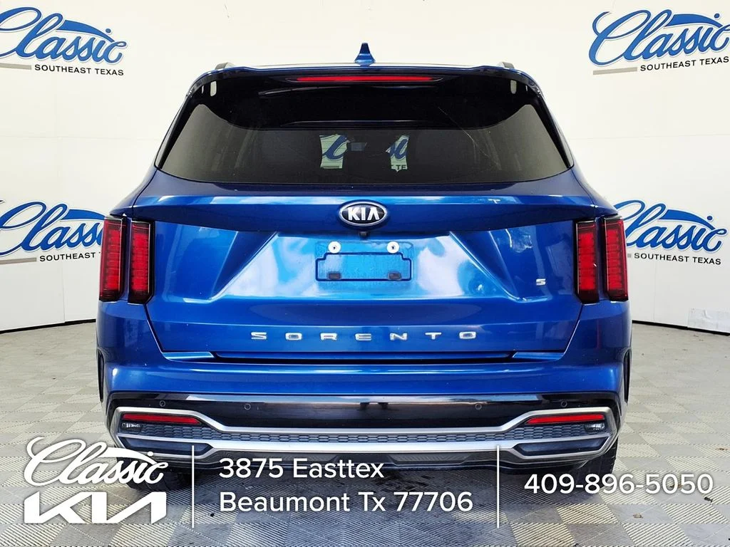 Used 2021 Blue Kia S image 4