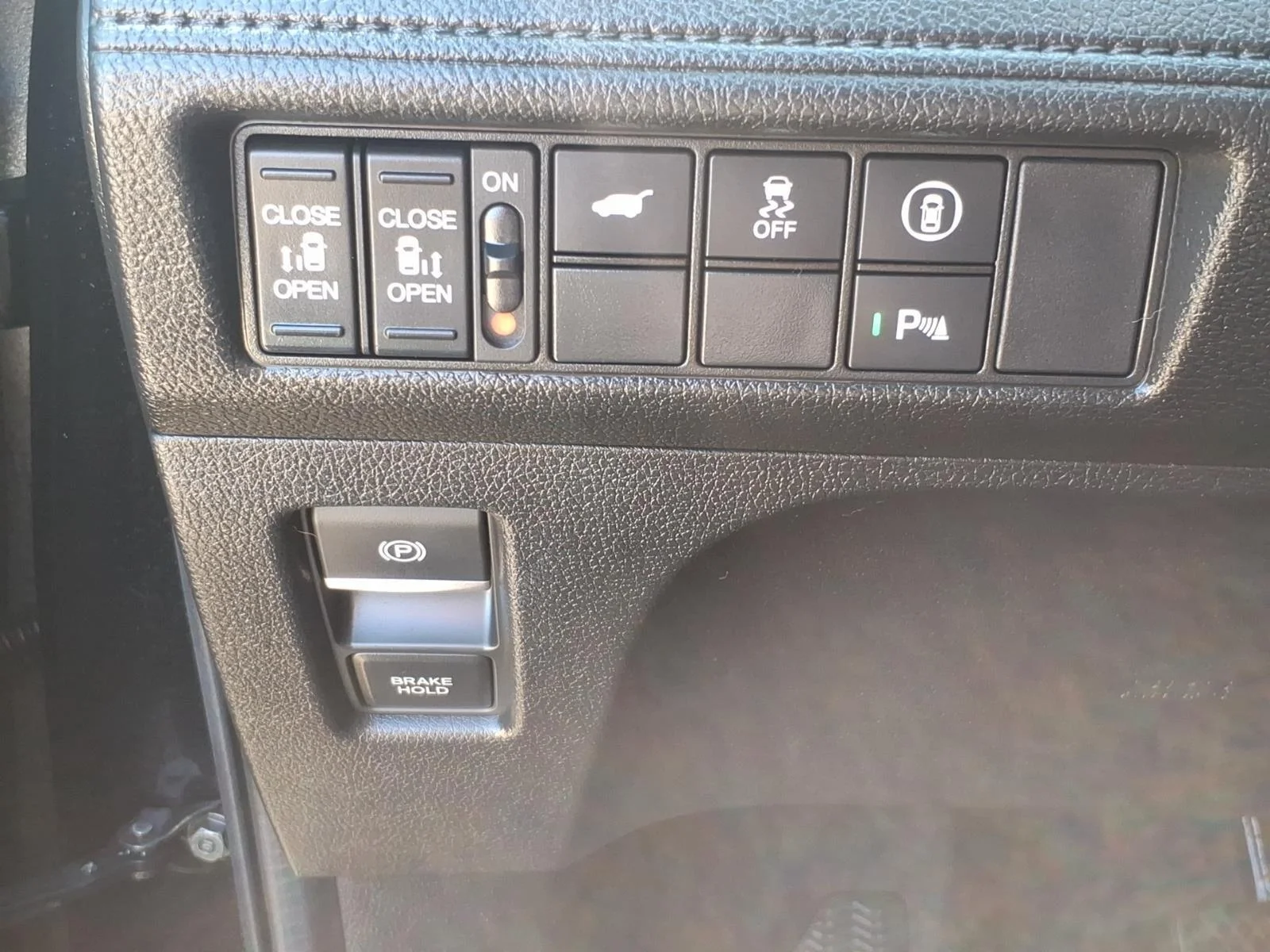 Used 2023 Crystal Black Pearl Honda Touring image 15