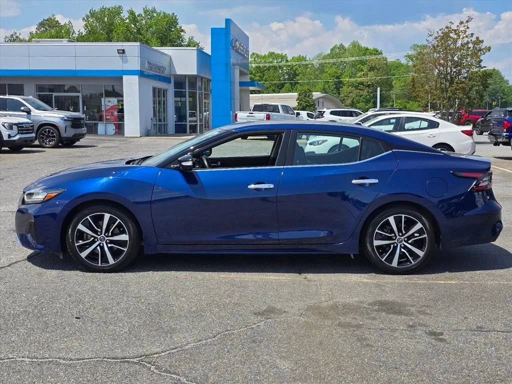 Used 2023 Blue Nissan SV image 23