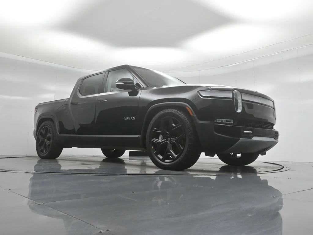 Certified Used 2023  Rivian Adventure image 39