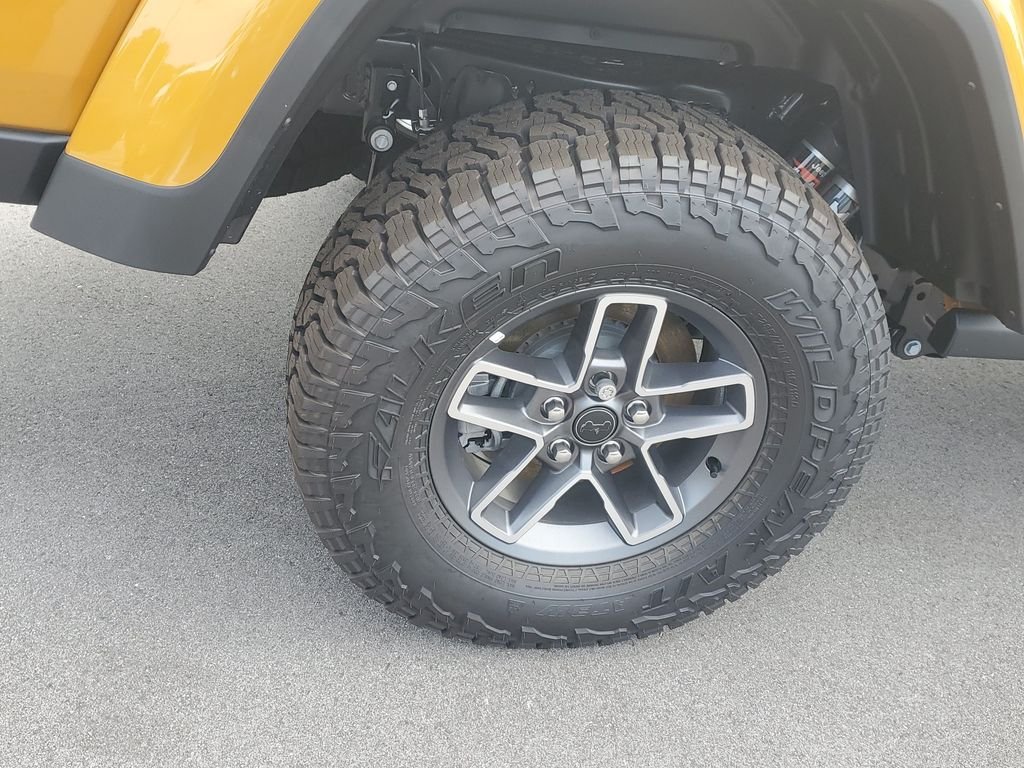 New 2026 Goldilocks Exterior Paint Jeep Mojave image 5