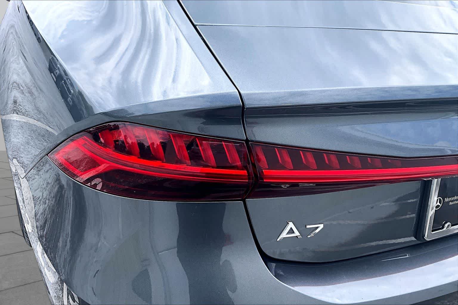 Used 2019 Mythos Black Metallic Audi Premium Plus image 29