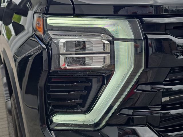 2024 Chevrolet Silverado 2500HD LTZ - Photo 10