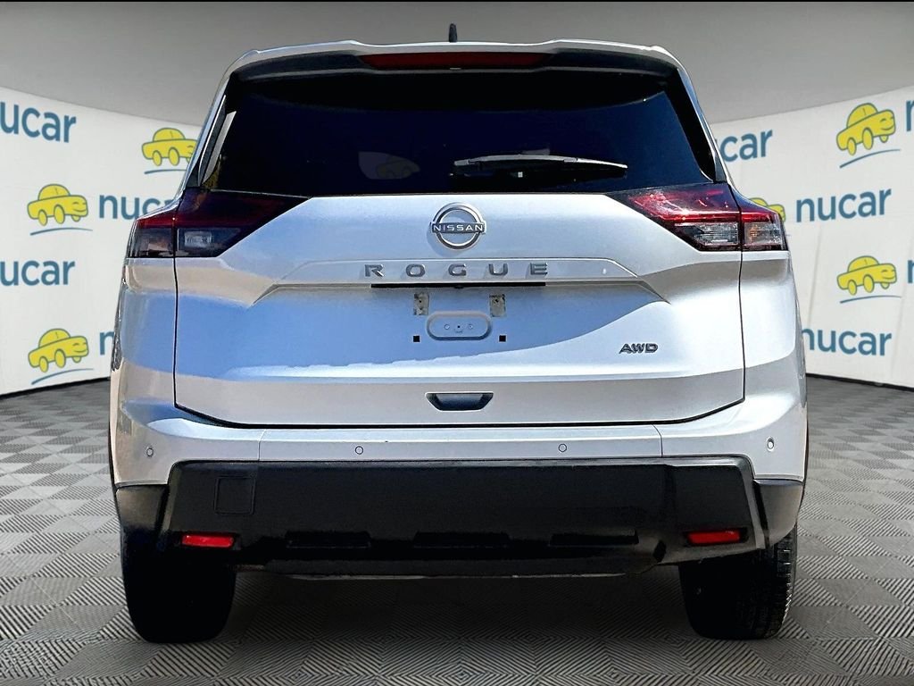 Certified Used 2024 Silver Nissan S image 5