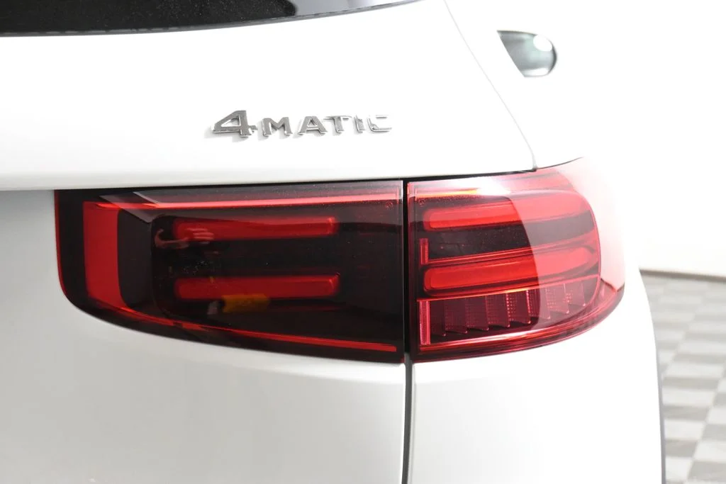 Used 2026 White Mercedes-Benz GLB 250 image 13