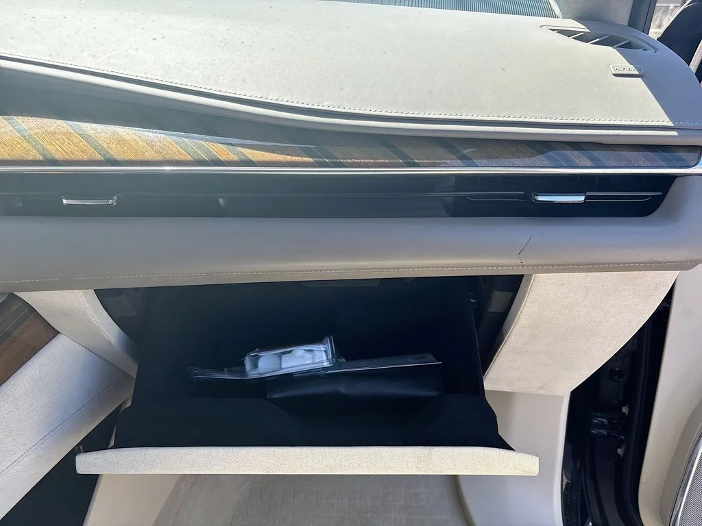 Used 2022 Black Cadillac Sport Platinum image 33
