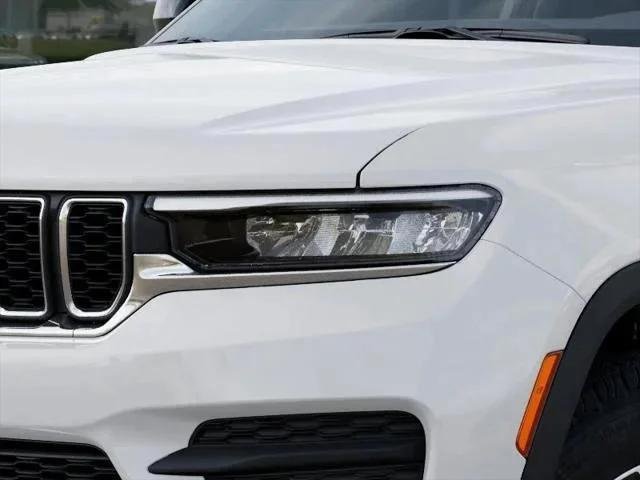 New 2027 Bright White Clear-Coat Paint Jeep  image 88