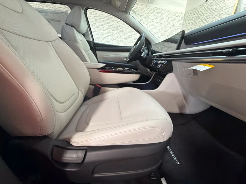 New 2026 Shimmering Silver Hyundai SEL Convenience image 13