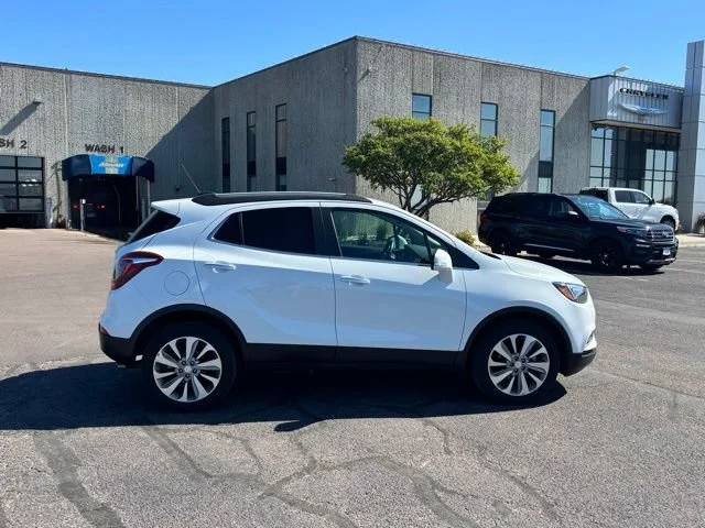 Used 2019 (Includes (CM5) Black Carbon Metallic lower exterior accent color, Paint code W700S.) Buick Preferred image 1