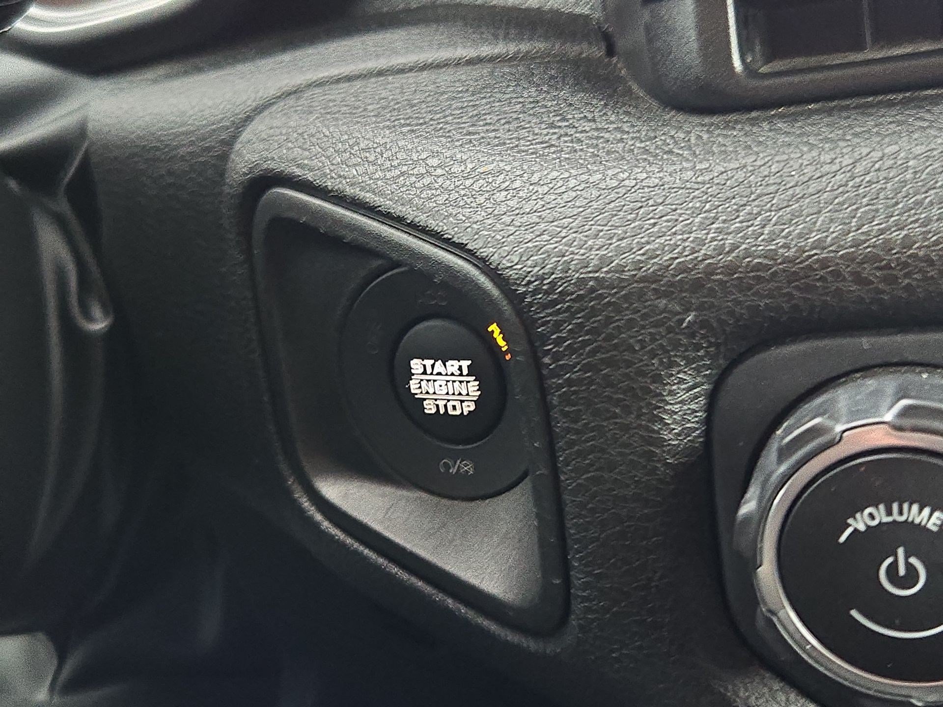 Used 2025 Bright White Clearcoat Jeep Sport S image 19