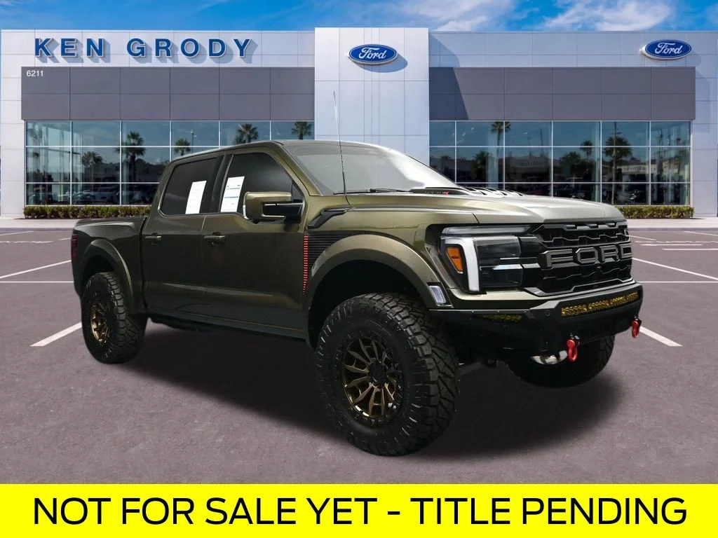 Certified Used 2025 Green Ford Raptor image 1