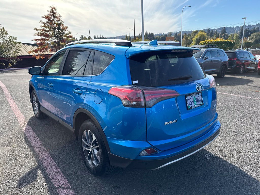 Used 2016 Electric Toyota XLE image 7