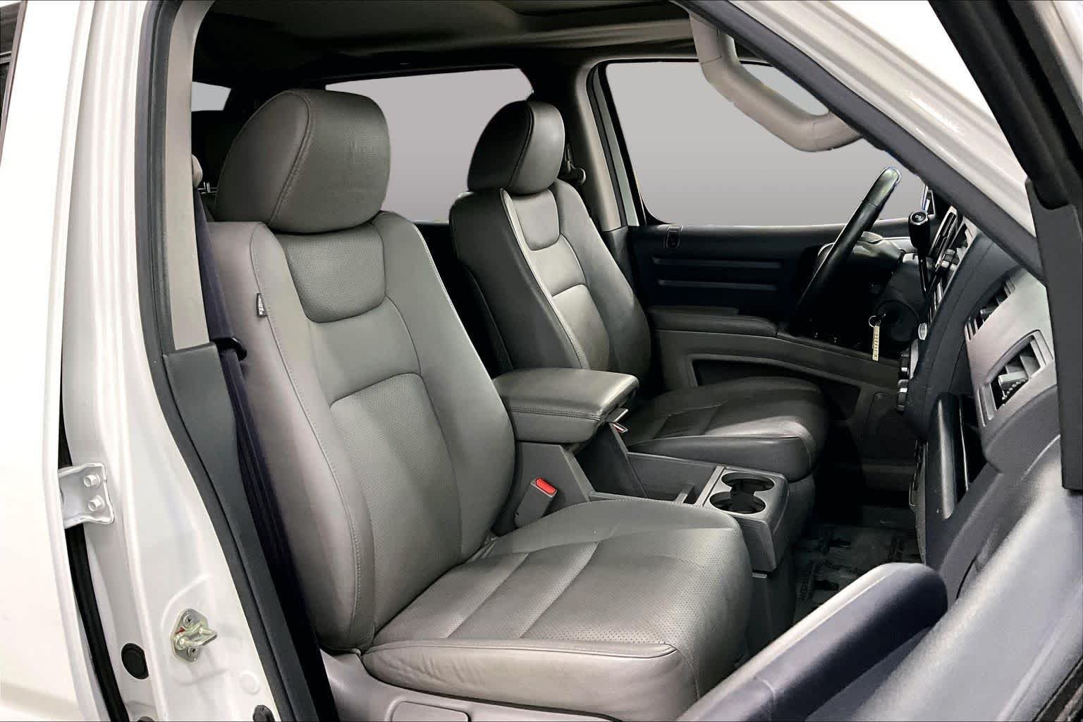 Used 2014  Honda RTL image 8
