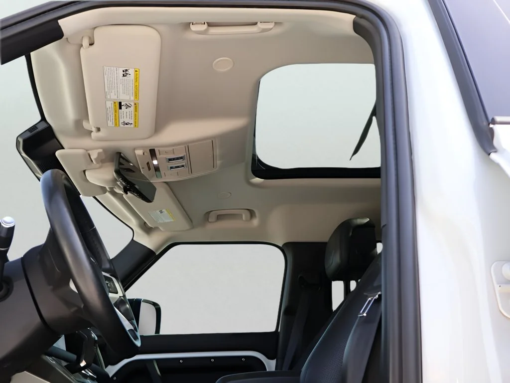 Used 2020 Fuji White Land Rover HSE image 37