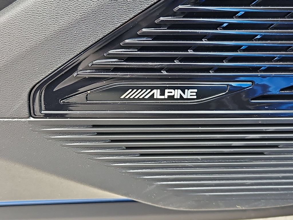 New 2026 Hydro Blue Pearl-Coat Exterior Paint Jeep Overland image 31