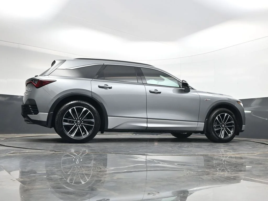 Used 2024 Mercury Silver Metallic Acura Base image 39