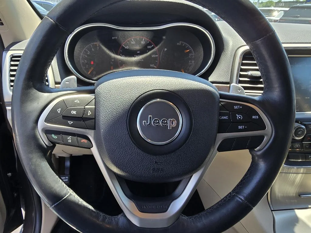 Used 2015 Granite Crystal Metallic Clearcoat Jeep Limited image 12