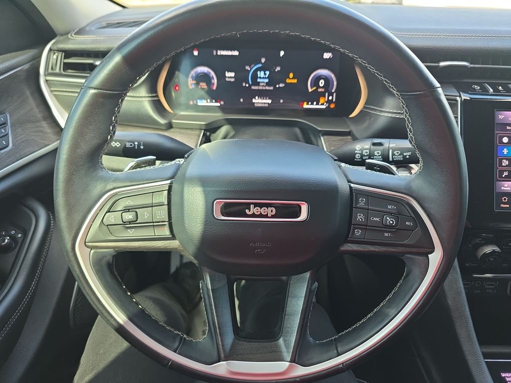 Used 2021 Silver Jeep Limited image 15