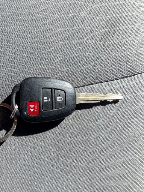 Used 2019 Silver Toyota SR image 29