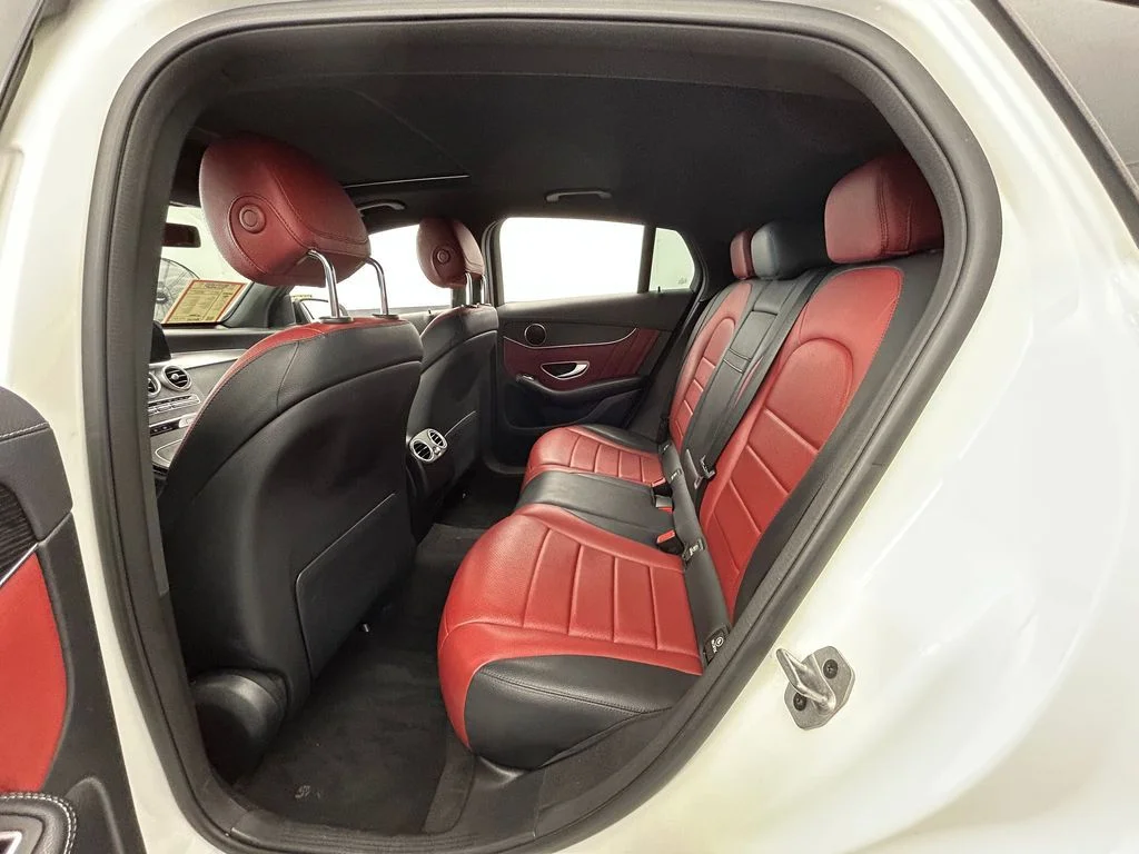 Used 2022 Diamond White Mercedes-Benz GLC 300 Coupe image 39