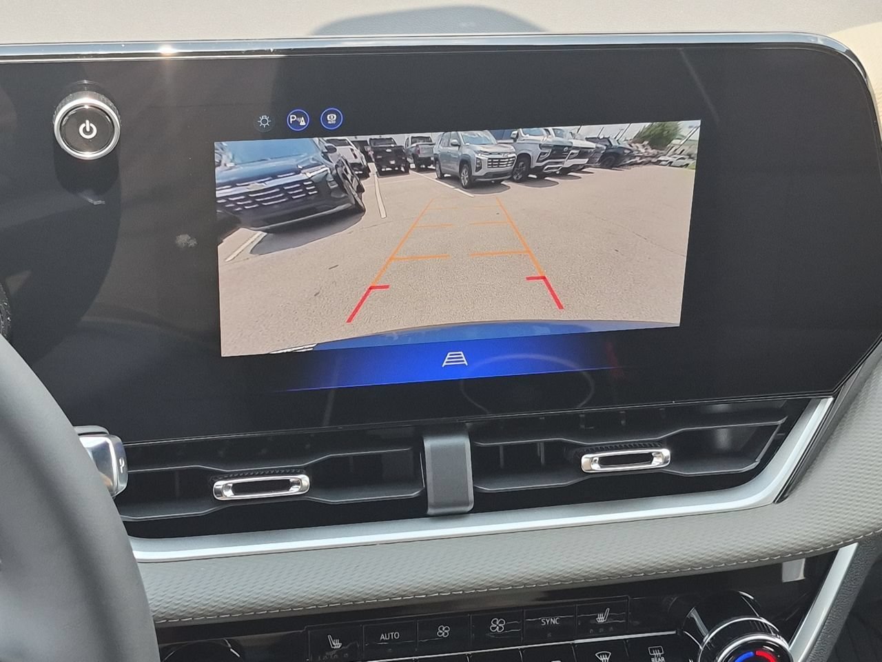 2027 Chevrolet Equinox LT - Photo 15