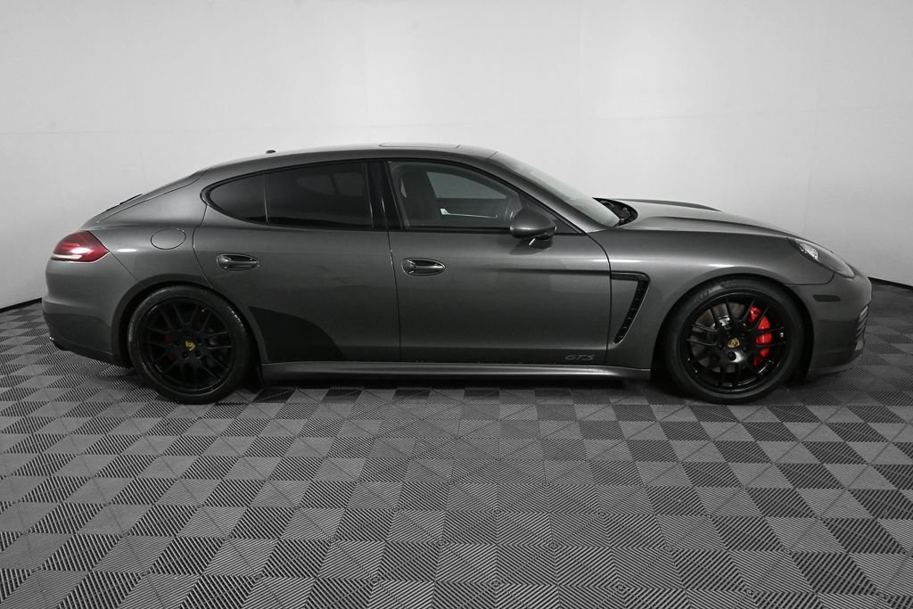 Used 2015  Porsche GTS image 24