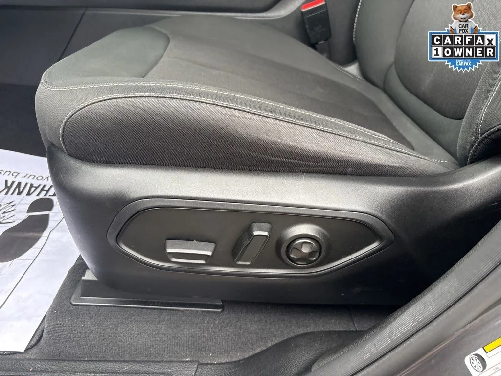 Used 2023 Gray Jeep Laredo image 15