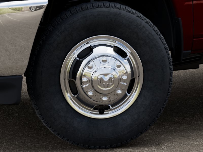 New 2026 Molten Red Pearl-Coat Exterior Paint RAM Tradesman image 22