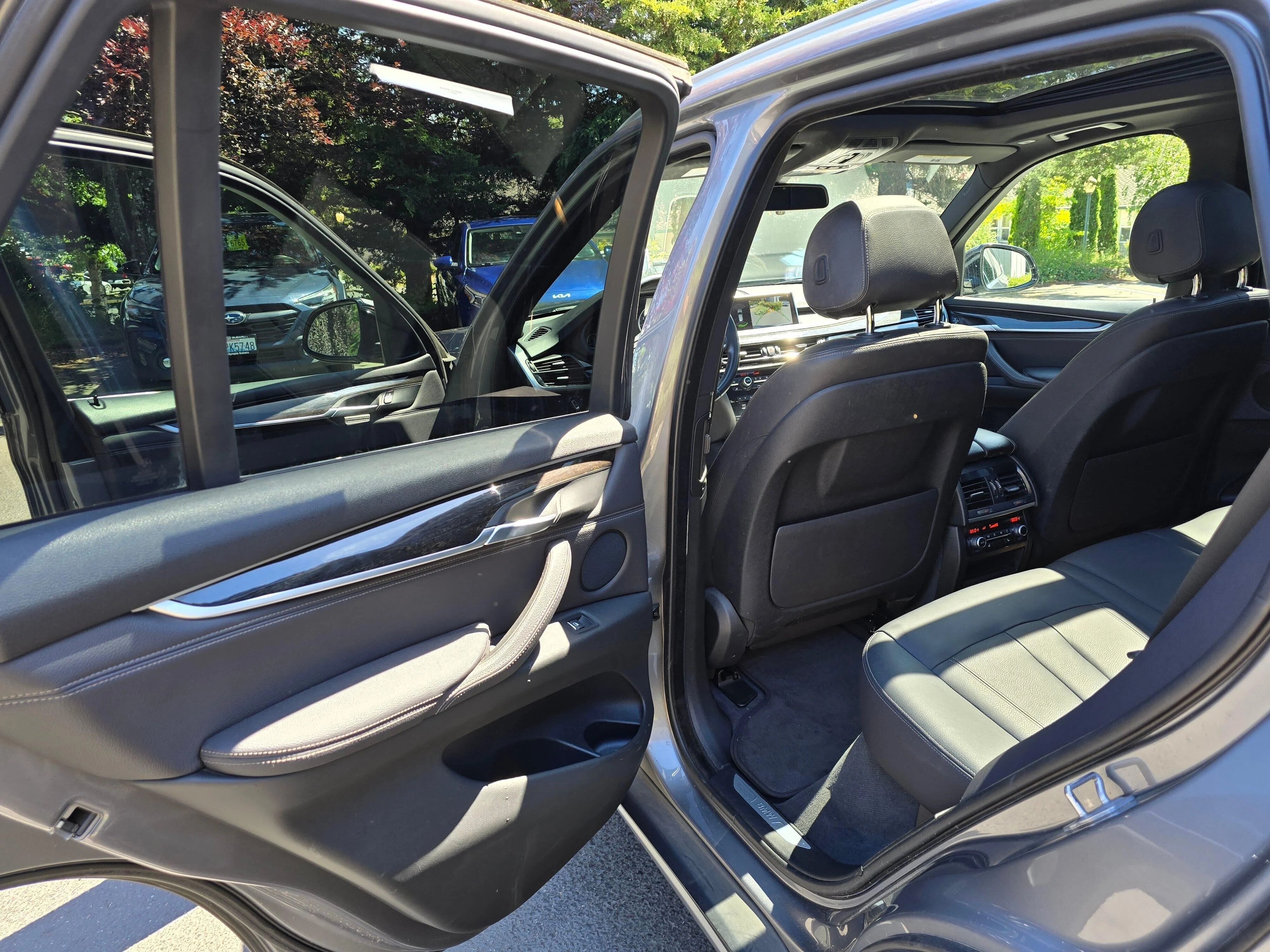 Used 2018 Space Gray Metallic BMW xDrive35i image 7