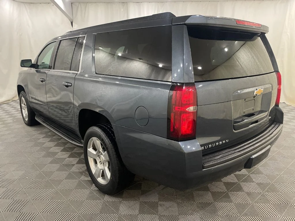Used 2020 Shadow Gray Metallic Chevrolet LT image 10