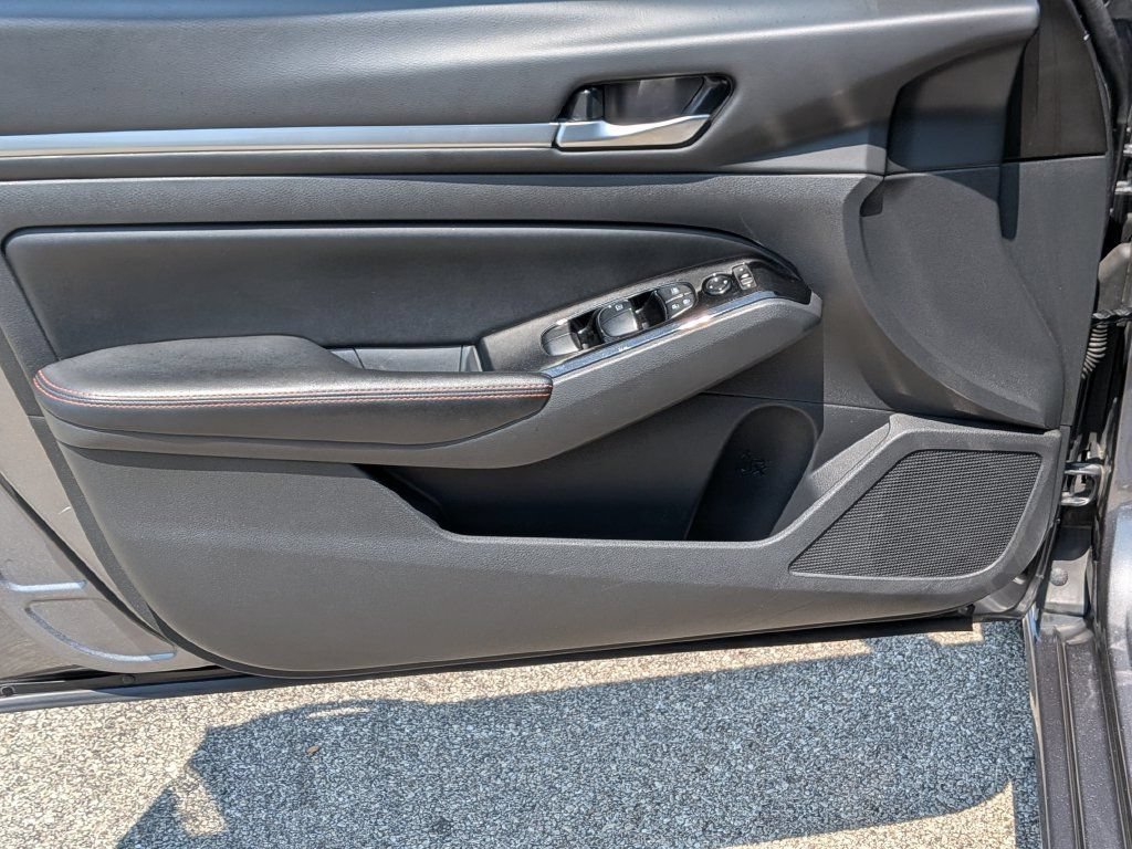 Used 2024 Gray Nissan 2.5 SR image 18