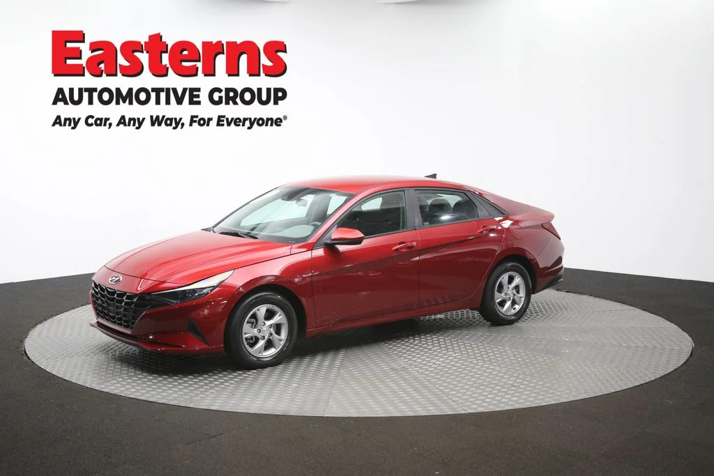 Used 2023 Red Hyundai SE image 56